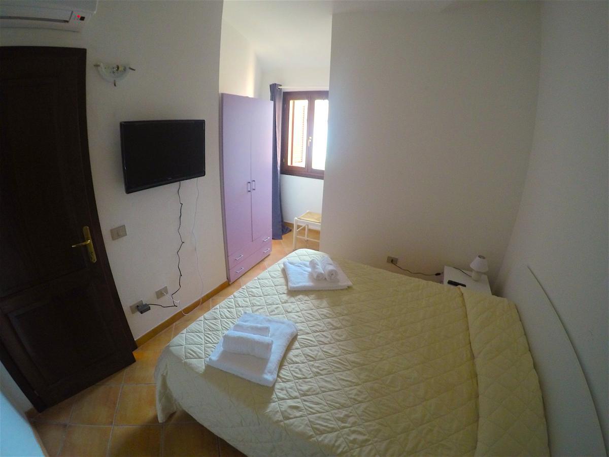 Bed and Breakfast La Coccinella Al Mare San Teodoro  Exterior foto